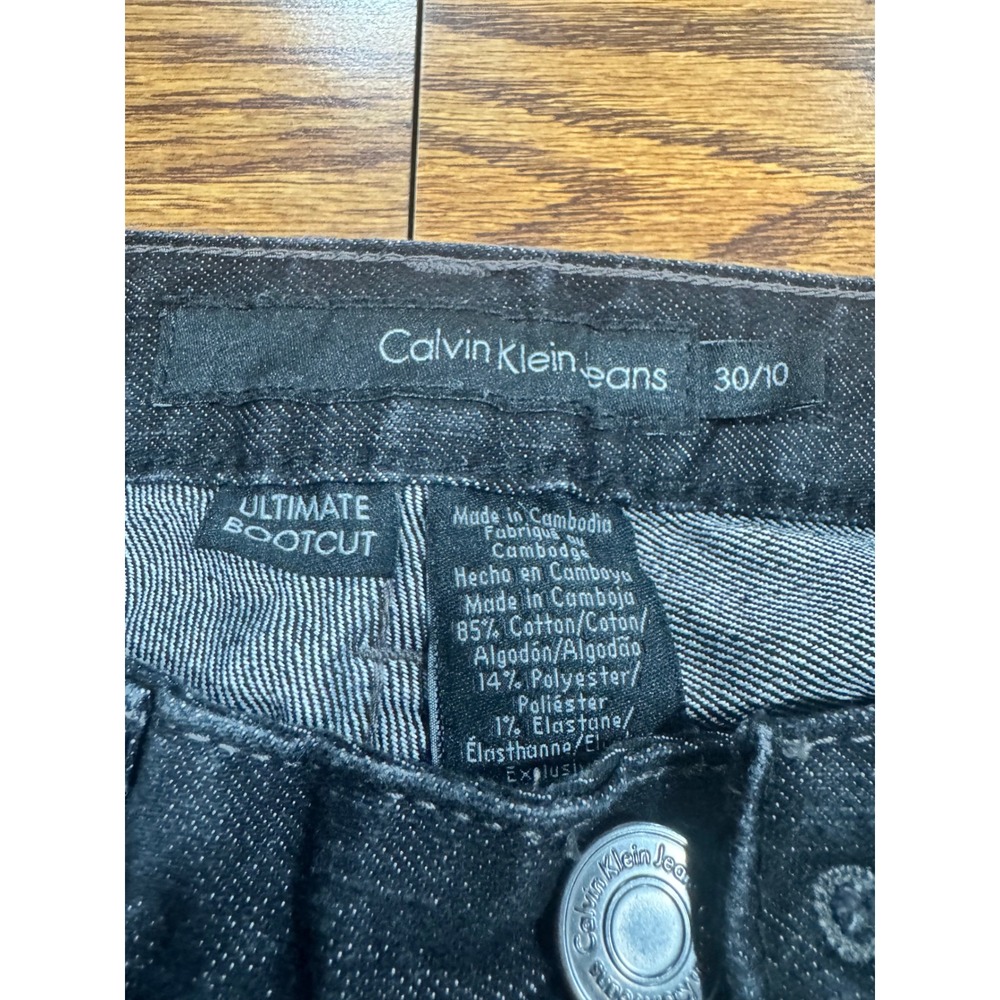 Calvin Klein Jeans Ultimate Bootcut Dark Wash Denim Size 30/10 Omega Pocket